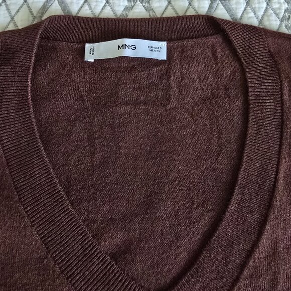 Mango V-Neck Classic Sweater Brown Size S NWOT - Picture 6 of 6